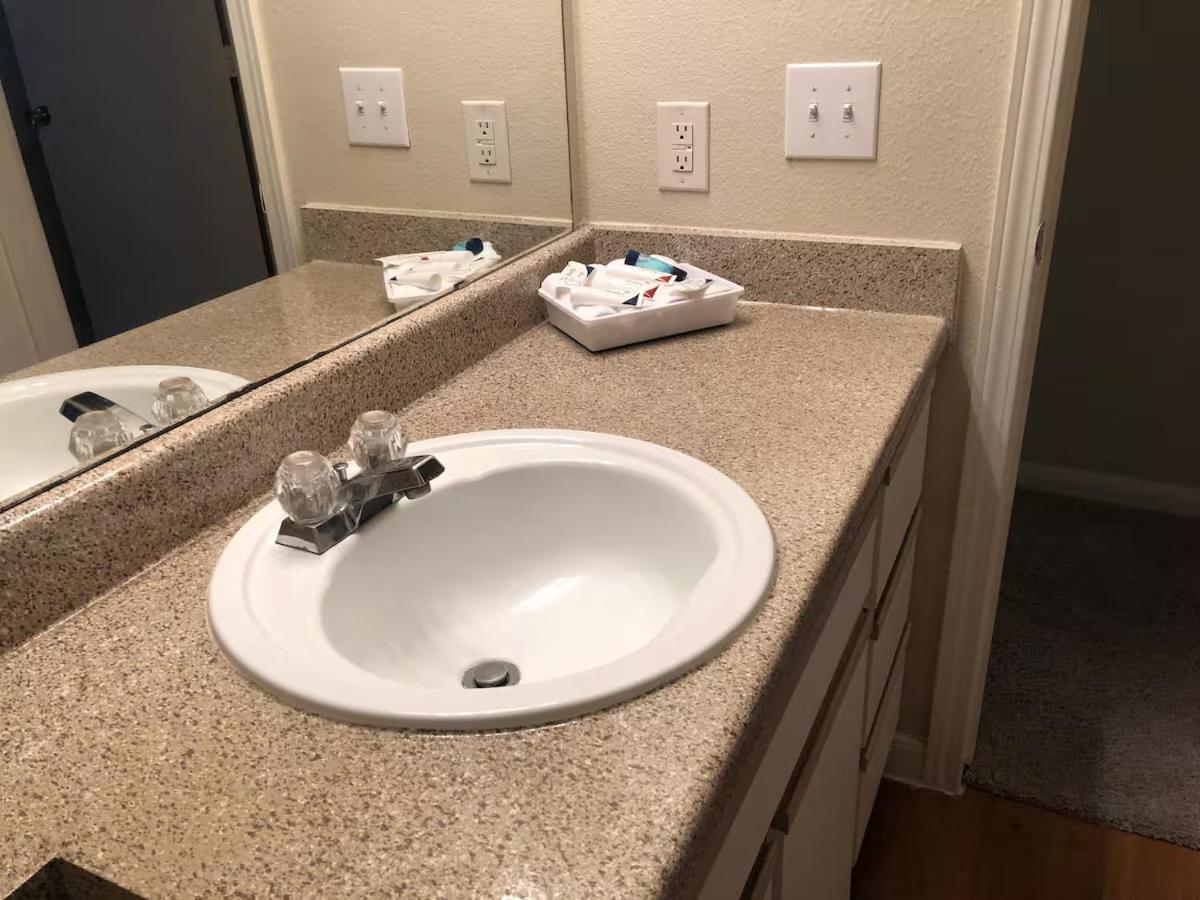 Lavish Apartment Near Houston Medical Centre Room photo